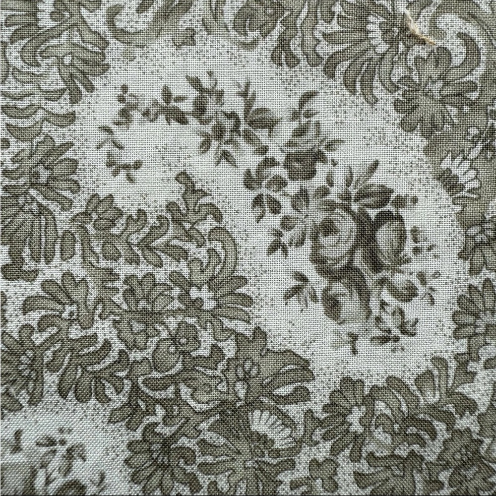 Vintage Peter Pan Fabrics Quilting Cotton Paisley Floral Fabric 2 yards - Picture 7 of 8